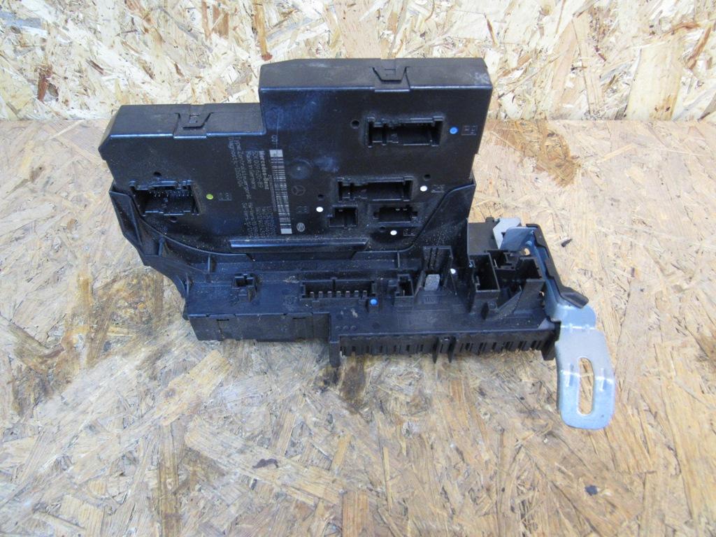 блок предохранителей Mercedes-Benz E-Класс W212/S212/C207/A207 2012, 2129060105 - фото №1