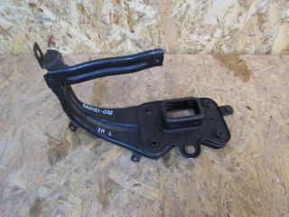 кронштейн радиатора Mercedes-Benz C-Класс W203/S203/CL203 2000