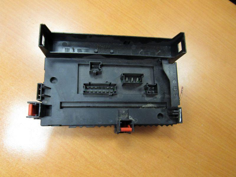 блок предохранителей Mercedes-Benz S-Класс W221 2006, 2215403250 - фото №1