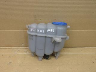 бачок расширительный Audi A4 B9 2018, 2.0 л., бензин, 8W0121405F