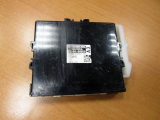 блок управления (другие) Toyota Land Cruiser J200 2011, 89690-60050