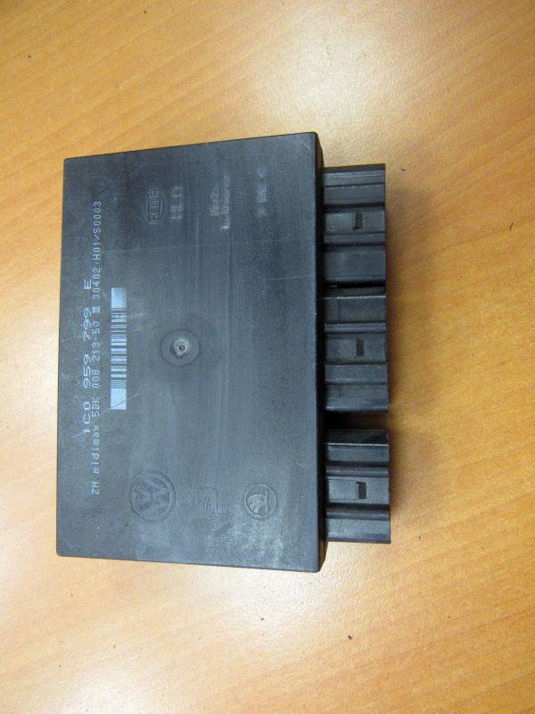 блок комфорта SEAT Leon 1 поколение 2004, 1C0959799E - фото №1