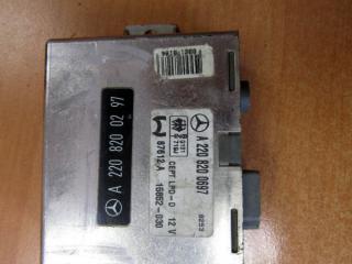 антенна Mercedes-Benz S-Класс W220 [рестайлинг] 2002, 2208200297