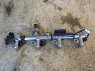 топливная рампа Mercedes-Benz C-Класс W204/S204 2010, 1.8 л., M 271.860, бензин, 2710705195