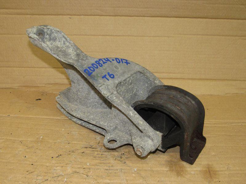 кронштейн двигателя Volkswagen Multivan T6 2015, 2.0 л., дизель, 7E0199343B - фото №1