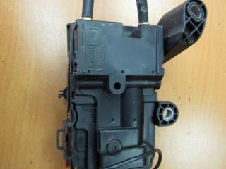 блок предохранителей Mercedes-Benz S-Класс W222/C217/A217 2013, 2225402350