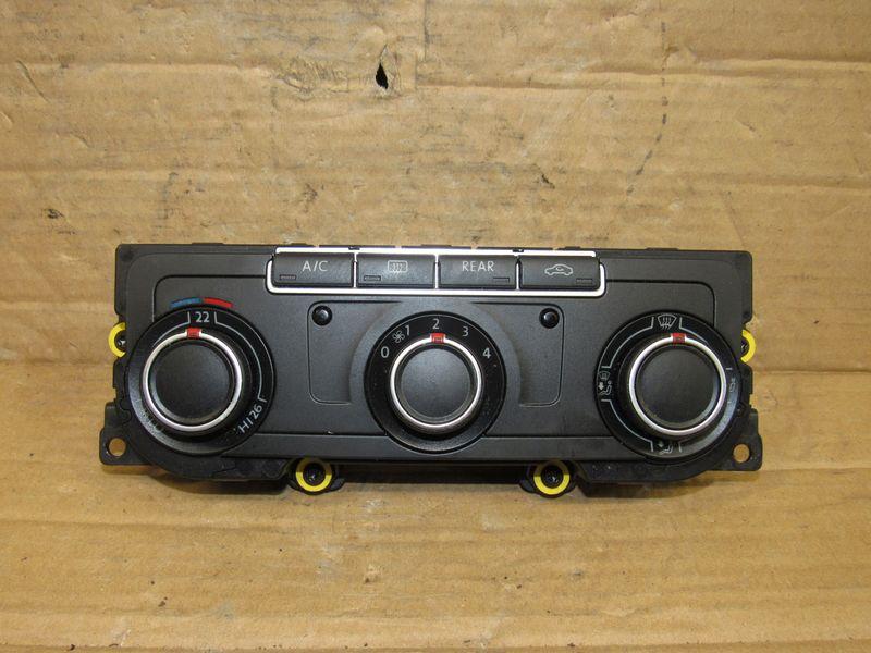 блок управления печки / климат-контроля Volkswagen Multivan T6 2016, 2.0 л., дизель, 7E0907047R - фото №1