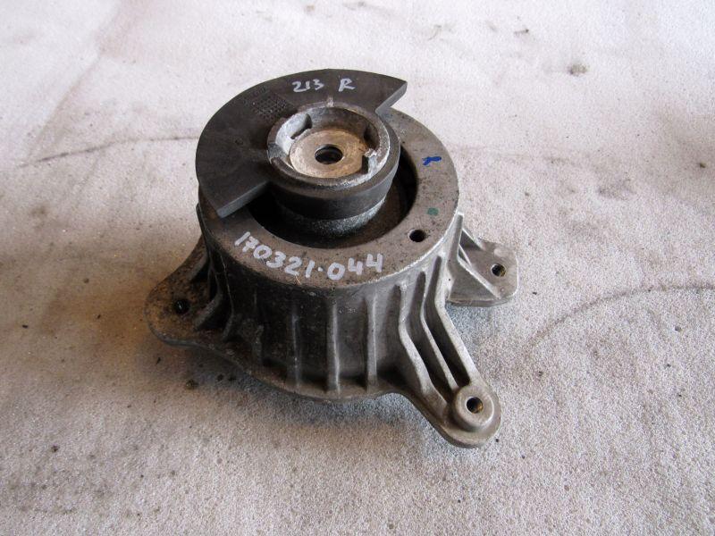 подушка крепления двигателя Mercedes-Benz E-Класс W213/S213/C238/A238 2018, 2.0 л., дизель, АКПП, 2132400600 - фото №1