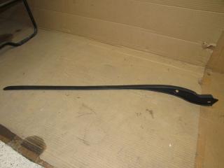 молдинг лобового стекла Maserati Levante 1 поколение 2017, 3.0 л., бензин, 670040328