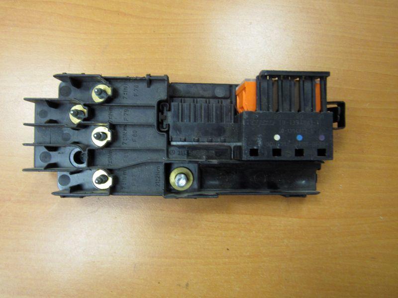блок предохранителей Mercedes-Benz GL-Класс X164 2009, 2115452601 - фото №1