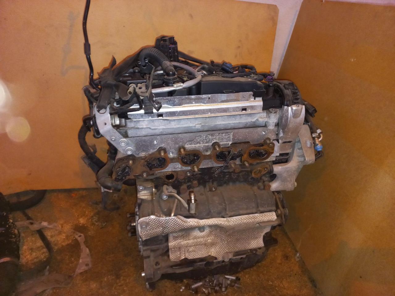 двигатель Volkswagen Passat B8 2016, 2.0 л., дизель, универсал, CRL - фото №1