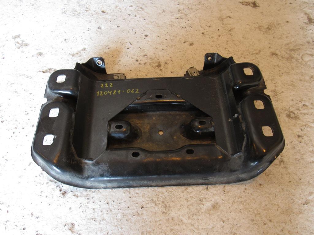 кронштейн КПП Mercedes-Benz S-Класс W222/C217/A217 2013, 2222401800 - фото №1