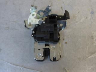 замок багажника Audi A8 D4/4H 2012, 4H0827505