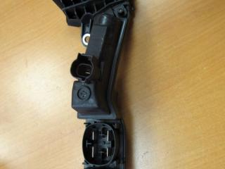 распределитель тока BMW 5 серия G30/G31 2016, 9339827