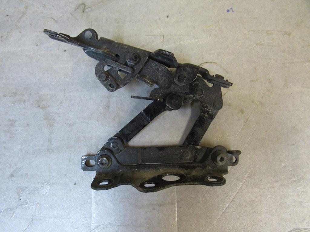 петля капота левая Mercedes-Benz S-Класс W222/C217/A217 2013, 2228800128 - фото №1