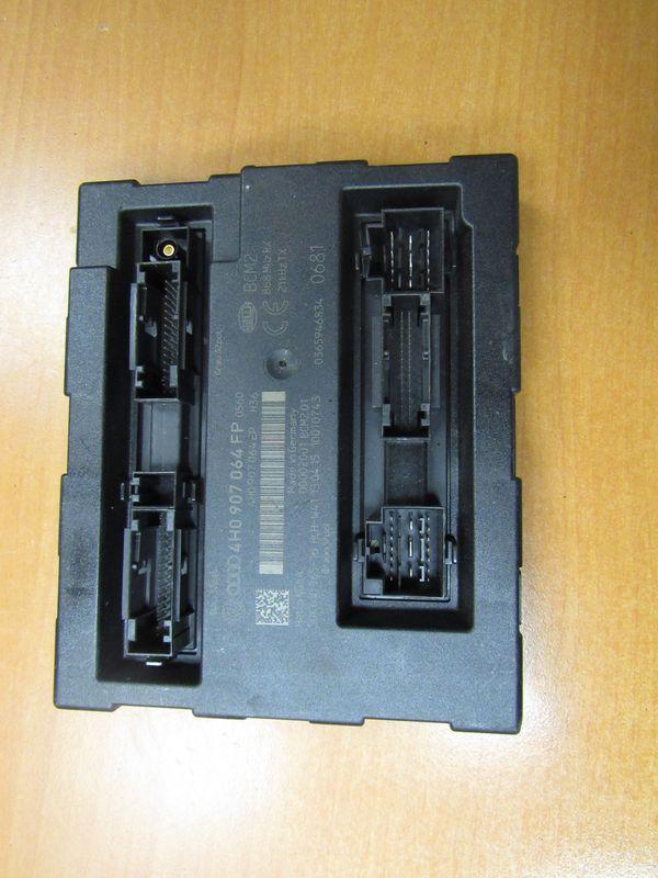 Блок управления BCM (Body Control Module) Audi A6 4G/C7 2011, 4H0907064FP - фото №1