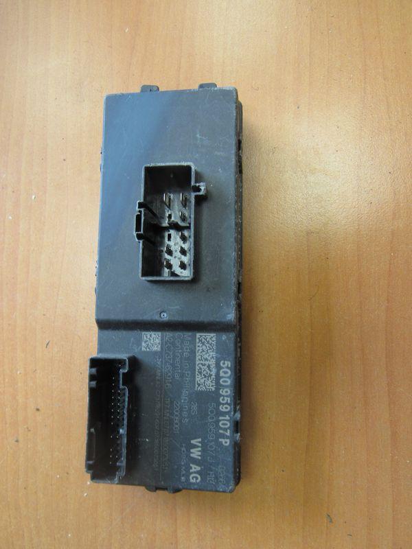 блок управления крышкой багажника Skoda Kodiaq 1 поколение 2016, 5Q0959107P - фото №1