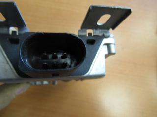 реле бензонасоса Volkswagen Touareg 2 поколение 2013, 7P0906093A