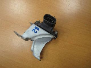 блок управления вентилятором (реле) Toyota RAV4 2 поколение (XA20) 2002, 89441-60010