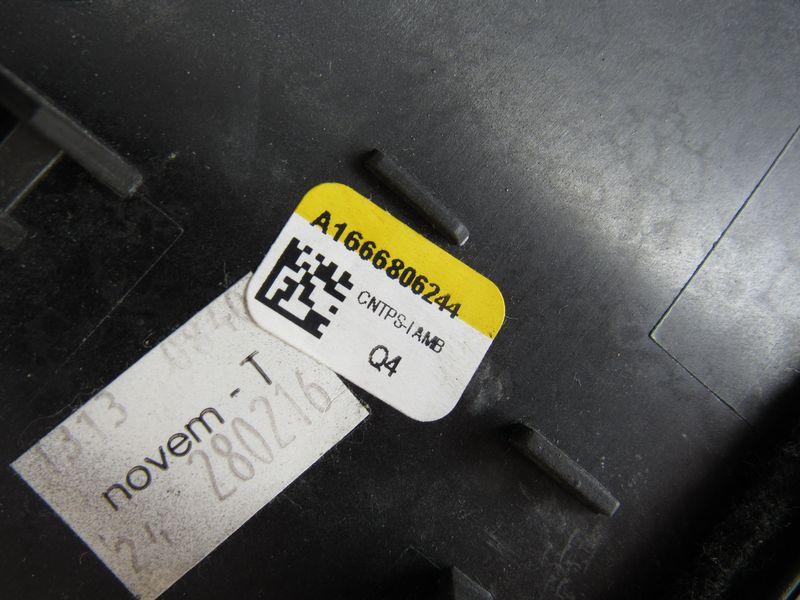 накладка на торпедо (консоль) Mercedes-Benz GLS-Класс X166 2015, 1666806244 - фото №1