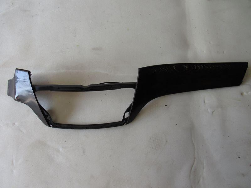 накладка на торпедо (консоль) Mercedes-Benz GL-Класс X166 2016 - фото №1