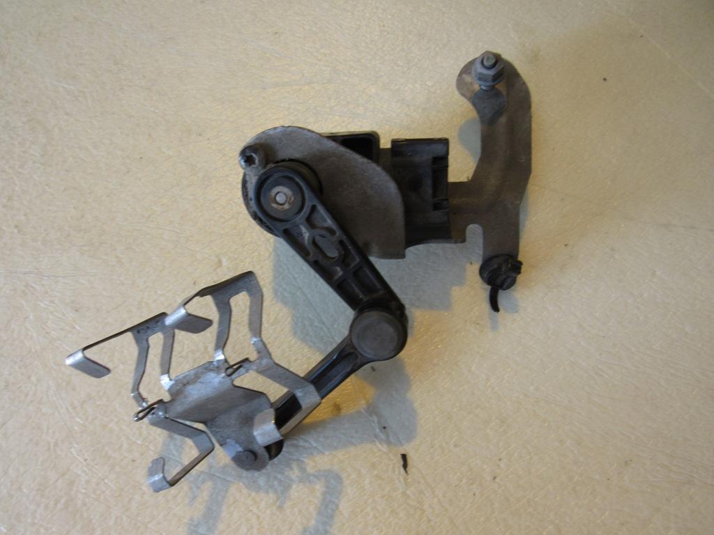 датчик дорожного просвета передний Mercedes-Benz E-Класс W213/S213/C238/A238 2016, 2139051902 - фото №1