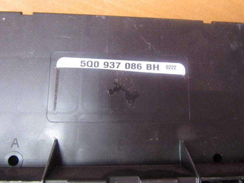 блок комфорта Volkswagen Passat B8 2014, 5Q0937086BH - фото №1