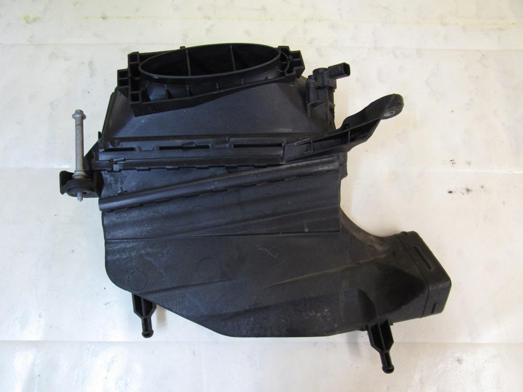 корпус воздушного фильтра Mercedes-Benz S-Класс W222/C217/A217 2016, 3.5 л., дизель, 6420904301 - фото №1