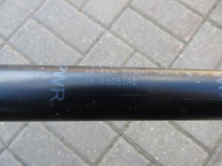 амортизатор крышки багажника (3-5 двери) Jeep Grand Cherokee 4 поколение [рестайлинг] 2016, 3.0 л., дизель, внедорожник 5 дв., 68165052AE