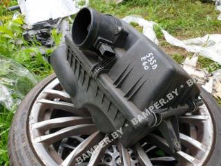 корпус воздушного фильтра BMW 5 серия E60/E61 2005, 3.5 л., дизель