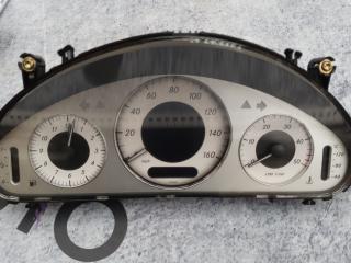 щиток приборов (приборная панель) Mercedes-Benz E-Класс W211/S211 W211 2004, 2.7 л., CDi, OM 647.961, дизель, АКПП, серебро, седан, задний привод, правый руль