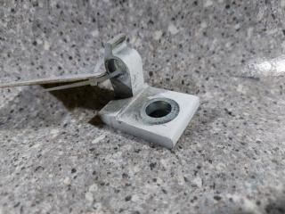 петля двери Skoda Octavia 2 поколение (A5) [рестайлинг] 2008