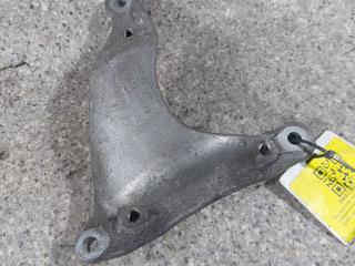 кронштейн компрессора кондиционера Mitsubishi Outlander 2 поколение [рестайлинг] (2009 - 2012), 2.2 л., DiD, 4HN, дизель, АКПП, полный привод