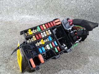 блок предохранителей Renault Scenic 3 поколение (2009 - 2012), 1801330-1