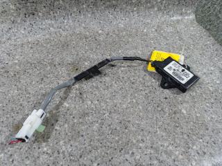 Антенна системы комфортного доступа Mitsubishi Outlander 2 поколение [рестайлинг] (2009 - 2012), MN141582, G8D-640N-ANT