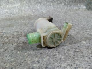 насос (моторчик) омывателя стекла Nissan Almera N15 [рестайлинг] (1998 - 2000), 2224573-A