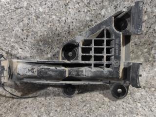 Крепление бампера переднего Audi 80 8C/B4 (1991 - 1996), 8A0807284