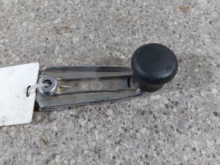 ручка стеклоподъемника Mercedes-Benz E-Класс W124 [рестайлинг] (1987 - 1993)