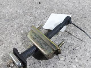 ограничитель открывания двери Mazda 626 GF [рестайлинг] (1999 - 2002), седан