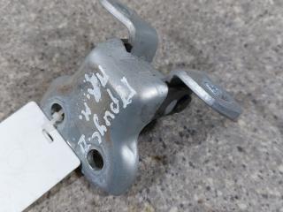 петля двери Toyota Prius 2 поколение (2003 - 2011)