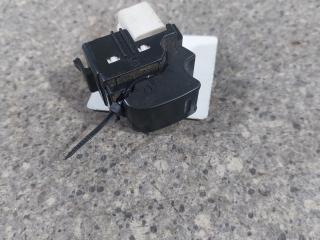 кнопка стеклоподъемника двери Toyota Prius 2 поколение (2003 - 2011)