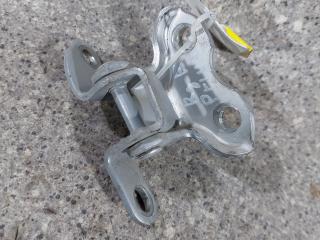 петля двери Toyota Prius 2 поколение (2003 - 2011)