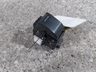 кнопка стеклоподъемника двери задней правой Toyota Prius 2 поколение (2003 - 2011)