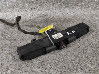 кнопка аварийной сигнализации Opel Astra H (2004 - 2007), 13100105