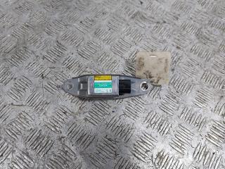 датчик удара Toyota Prius 2 поколение (2003 - 2011), 8983447020