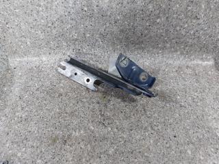 петля капота правая Mazda 626 GF [рестайлинг] (1999 - 2002)