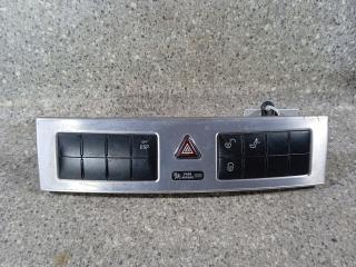 кнопка аварийной сигнализации Mercedes-Benz C-Класс W203/S203/CL203 [рестайлинг] (2004 - 2008), седан