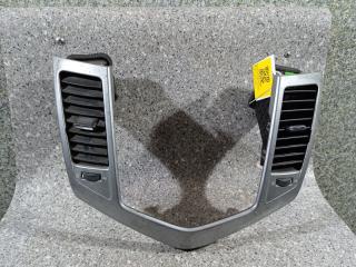 накладка на торпедо (консоль) Chevrolet Cruze 1 поколение (2009 - 2012), 96829368, 96829367, 96989984, 96989986