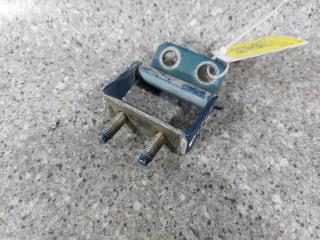 петля крышки багажника Nissan Almera Tino V10 (2000 - 2003)