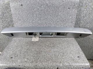 накладка подсветки номера Chrysler Voyager 4 поколение (2001 - 2004)